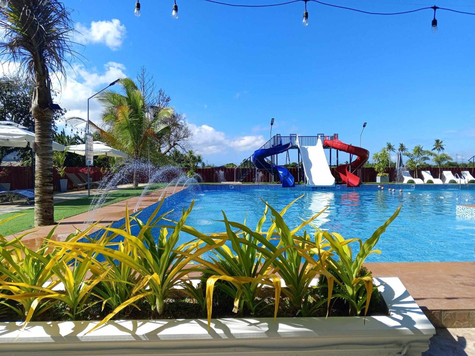 Elizabeth Hotel - Naga Pili  Extérieur photo