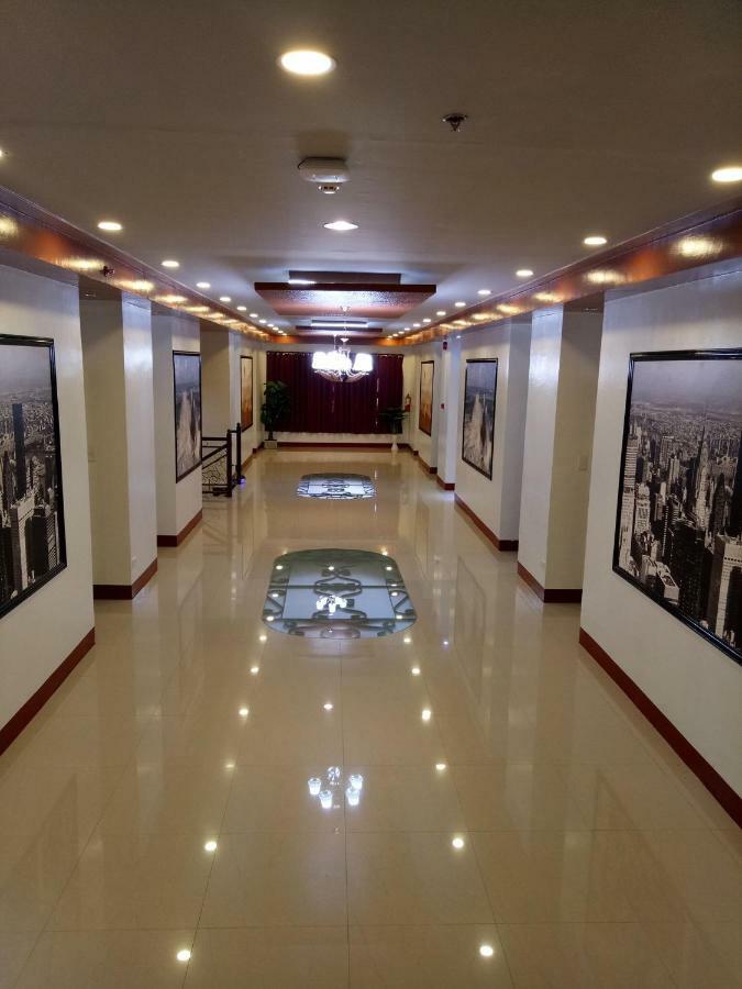Elizabeth Hotel - Naga Pili  Extérieur photo